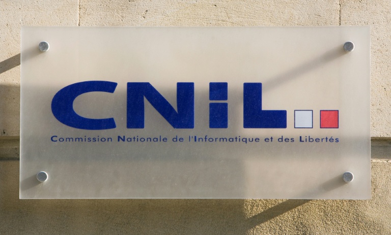 La rapporteuse de la Commission nationale de l'informatique et des libertés (Cnil) a requis jeudi une amende de 1,8 million d'euro contre l'entreprise de voyage Voyageurs du monde pour plusieurs manquements aux règles de protection des données de ses clients