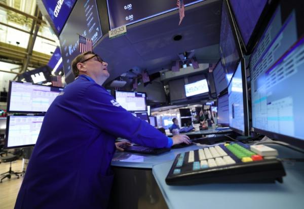 Un opérateur à la Bourse de New York le 1er octobre 2025
