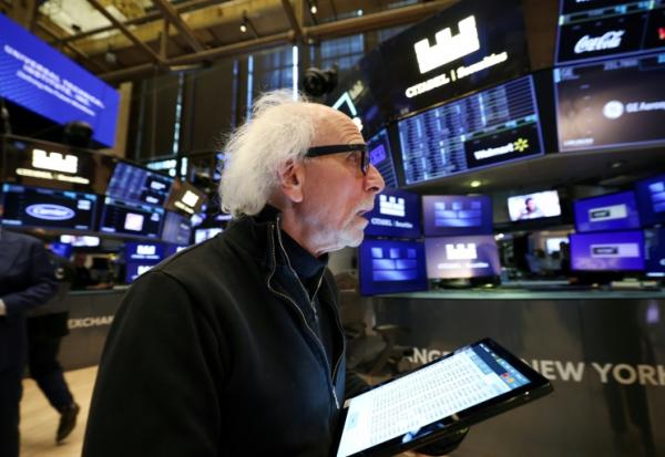 Un opérateur à la Bourse de New York, le 19 mai 2025.