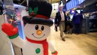 Un bonhomme de neige sur le parquet de la Bourse de New York, le 3 décembre 2025

