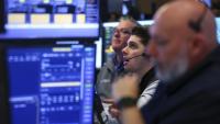 Des opérateurs à la Bourse de New York, le 27 mai 2026
