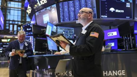 Des opérateurs à la Bourse de New York, le 24 mars 2026