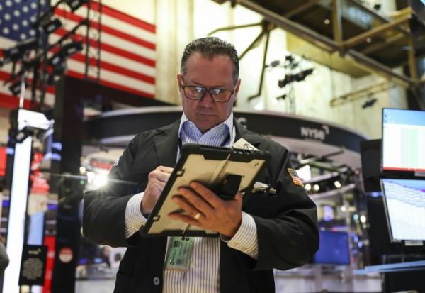 Un opérateur à la Bourse de New York le 11 mai 2026
