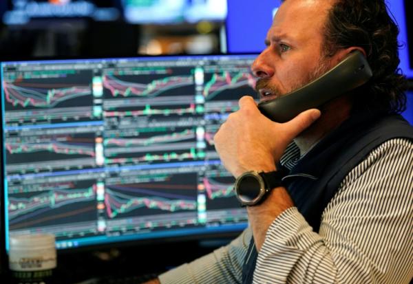 Un opérateur à la Bourse de New York, le 25 février 2026