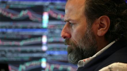 Un opérateur à la Bourse de New York le 10 décembre 2025