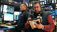 Des opérateurs à la Bourse de New York, le 25 février 2026