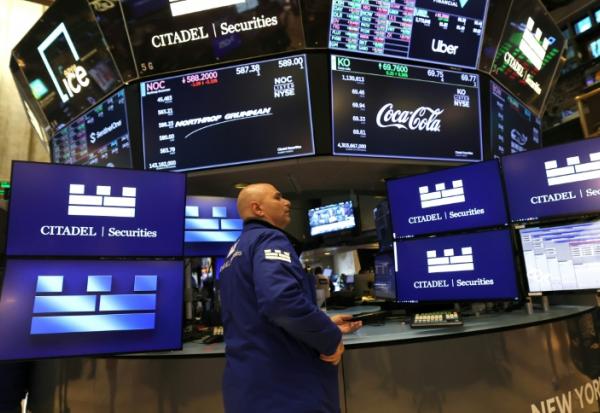 Un opérateur à la Bourse de New York, le 7 août 2025