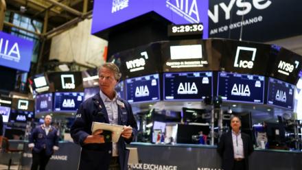 Des opérateurs à la Bourse de New York, le 19 novembre 2025
