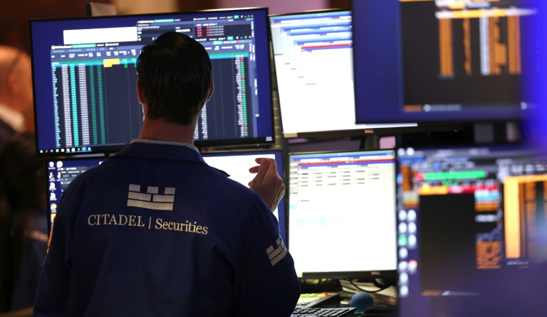 Un opérateur à la Bourse de New York, le 16 mars 2026