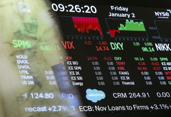 Un écran à la Bourse de New York, le 2 janvier 2026