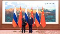 Le président chinois Xi Jinping reçoit son homologue russe Vladimir Poutine à Pékin, le 20 mai 2026