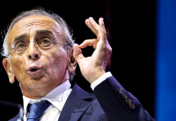 Le président du parti Reconquête, Eric Zemmour, le 13 septembre 2026 à Port-Marly, au nord-ouest de Paris