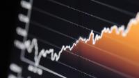 L'euro bien orienté, le rapport sur l'emploi éloigne le scénario d'une baisse des taux de la Fed