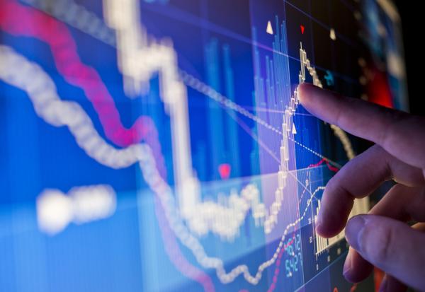 Wall Street dans le rouge après la hausse de l'inflation et la contraction du PIB