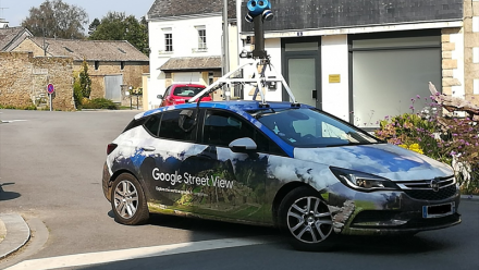 Alphabet : suivez les robots !