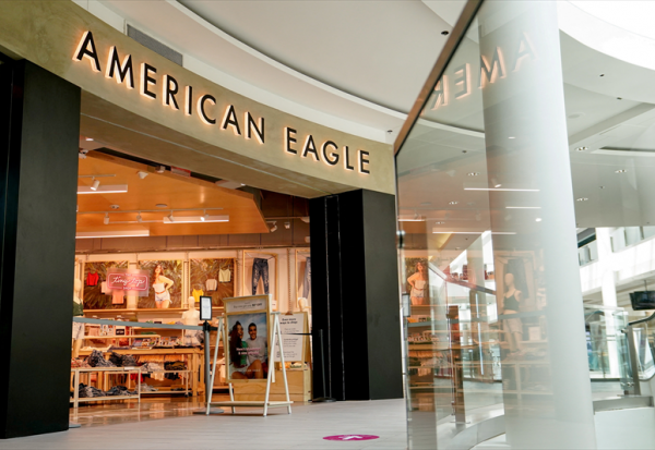 American Eagle flambe encore à Wall Street