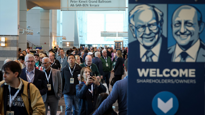 Berkshire Hathaway : les seuls sensés dans la salle ?