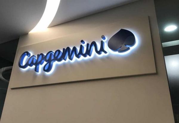 Capgemini : une cession saluée