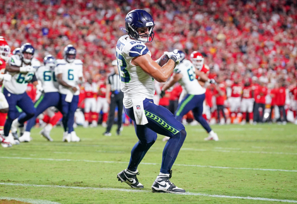 Carlyle et Dynasty Equity annoncent des investissements minoritaires dans les Seattle Seahawks