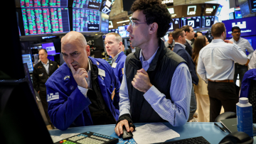 Carnival grimpe à Wall Street, résultats historiques