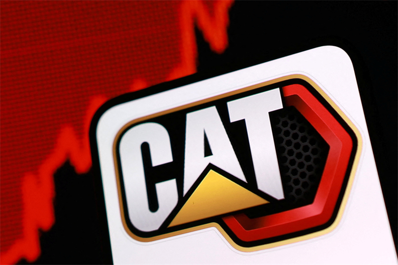 Caterpillar : chenille ou papillon ?