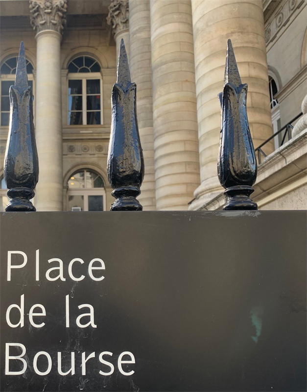 Cibox : signature du bail et remise des clés du site de Revin