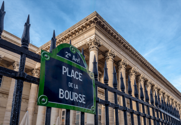 Clôture Paris : en hausse, mais sur le fil