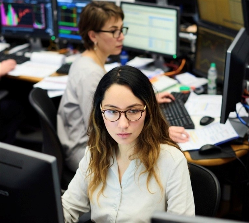 Clôture Paris : le CAC 40 reprend 0,79%