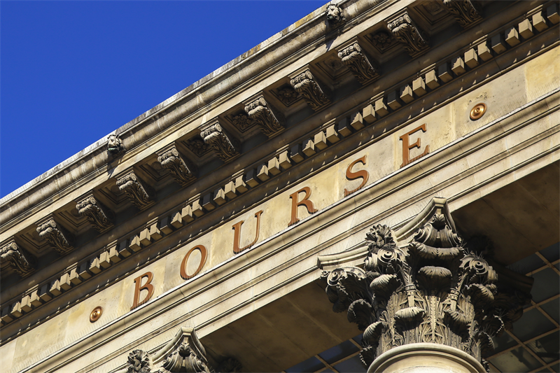 Clôture Paris : le CAC 40 retrouve les 8.300 points