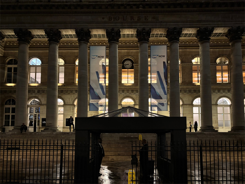 Clôture Paris : le CAC40 grimpe de 2,13%