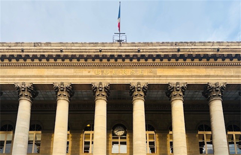 Clôture Paris : le CAC40 recule encore