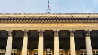 Clôture Paris : le CAC40 termine la semaine dans le vert