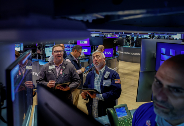 Clôture Wall Street : proche de l'équilibre, malgré les tensions sur l'obligataire et les cours du brut