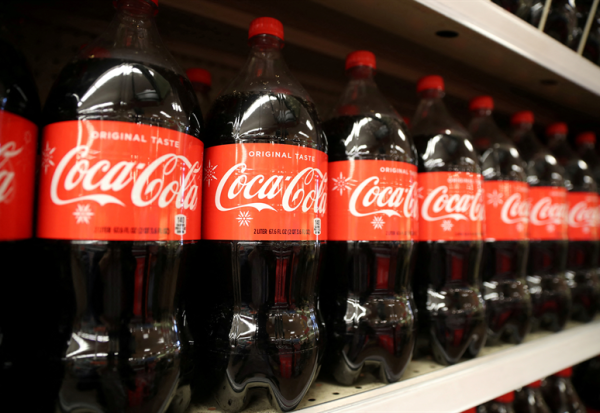Coca-Cola dépasse les attentes et dope ses prévisions