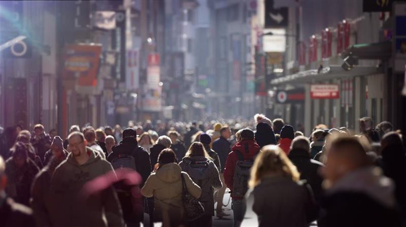 Consommation des ménages plus vigoureuse que prévu en juillet en France