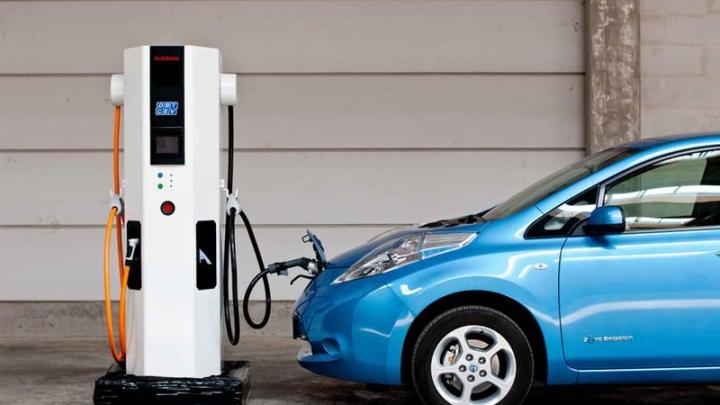 DBT : nouveaux succès commerciaux pour R3