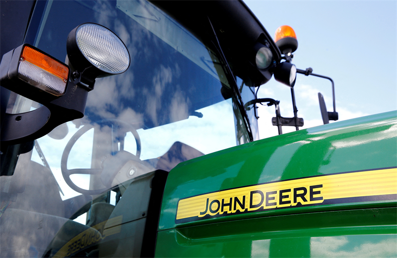 Deere dope ses estimations de profits