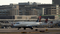 Delta Air Lines lance un avertissement, alors que les coûts du carburant flambent