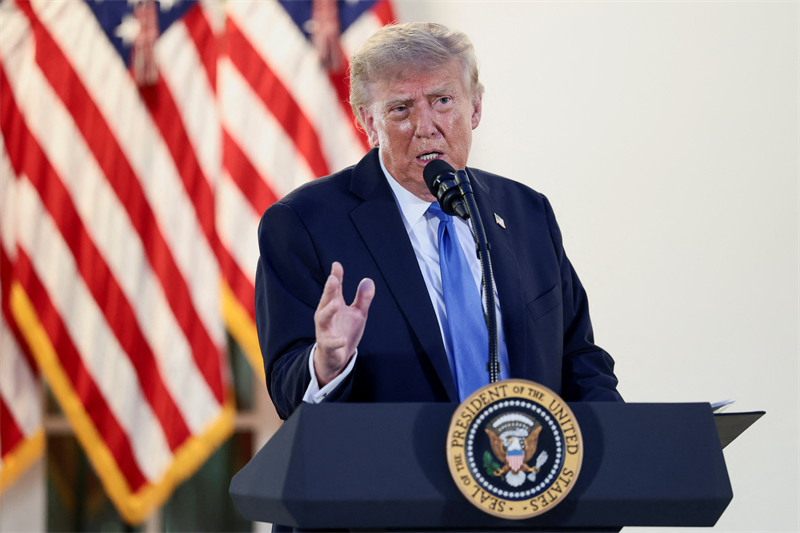 Donald Trump tacle les partisans d'une régulation de l'IA
