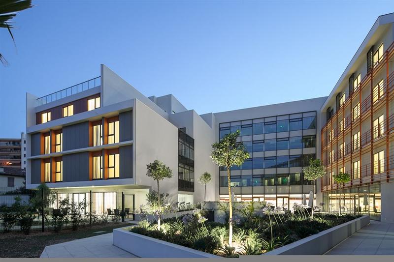 Emeis : Refinancement et allongement de la maturité de la dette