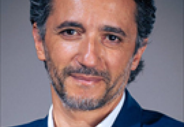 Entretien avec Kader Hidra, Directeur financier de HRS