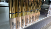 Estée Lauder bat le consensus sur son quatrième trimestre