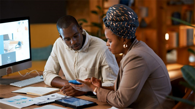 Eutelsat : renforce sa collaboration avec Paratus