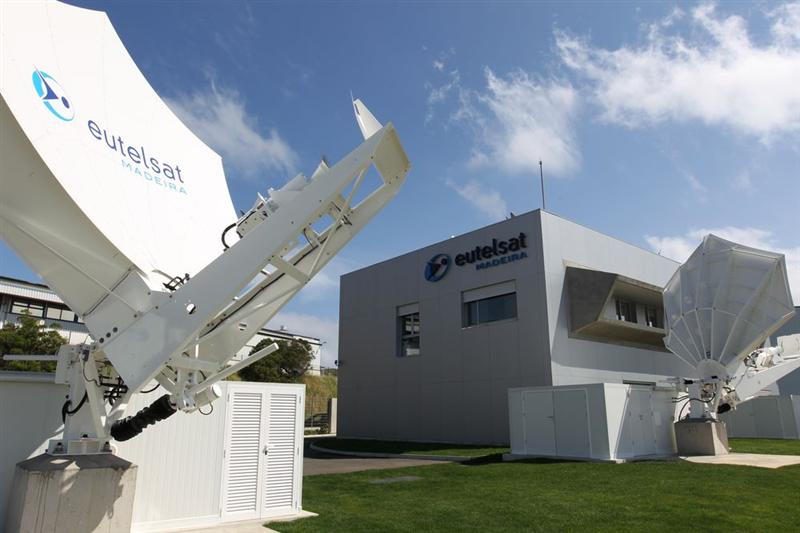 Eutelsat : rouge vif