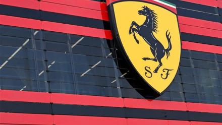 Ferrari dope ses prévisions