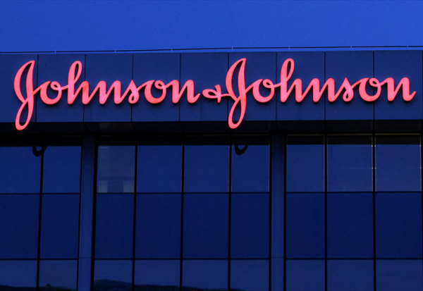 Johnson & Johnson dépasse les attentes et relève ses prévisions