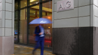 L'assureur AIG dépasse les attentes au deuxième trimestre