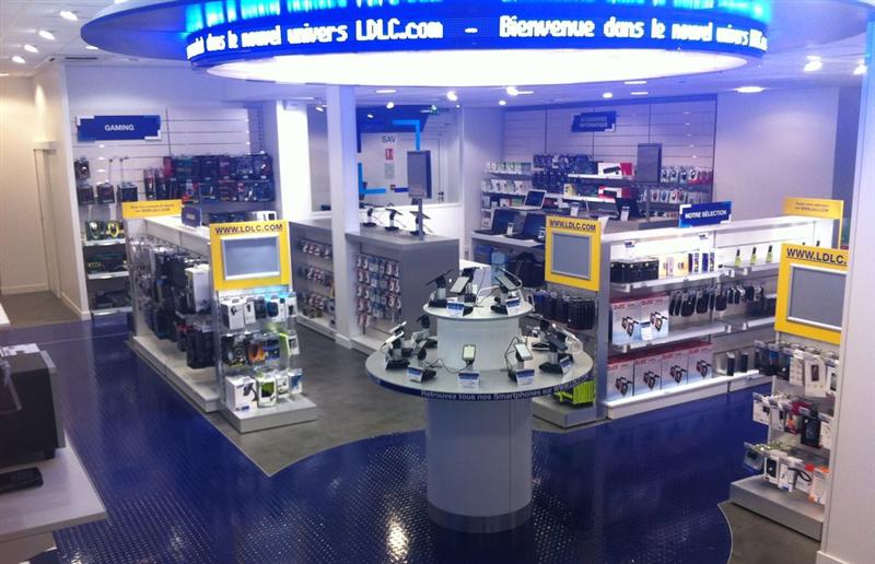 LDLC : va tailler dans ses effectifs, le titre recule