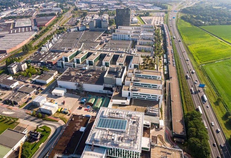 Le patron d'ASML prévoit une offre tendue sur un marché des semi-conducteurs en pleine expansion