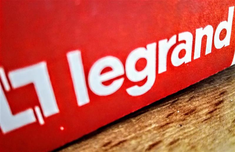 Legrand flambe après les annonces !